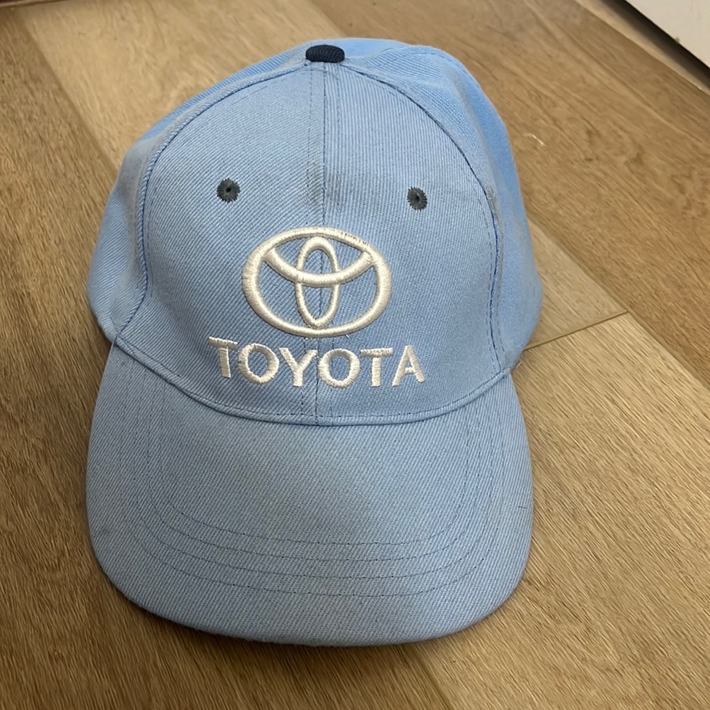 Toyota hat